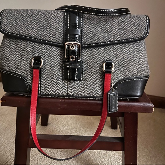 Coach bag gray tweed with red interior - Picture 1 of 5
